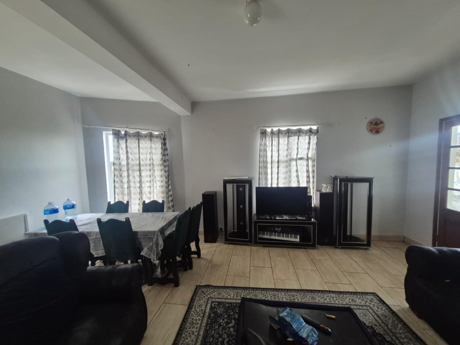 2 Bedroom Property for Sale in Port Elizabeth Central Eastern Cape